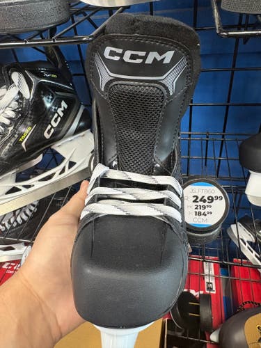 CCM JetSpeed FT860 Hockey Skates SZ 7 **New**