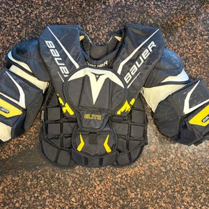 Medium Bauer Elite Goalie Chest Protector (Used)