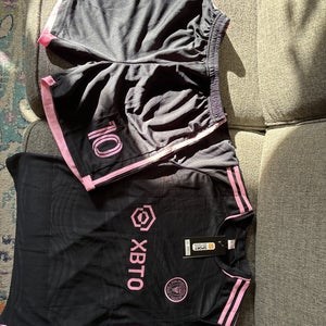 Messi Inter Miami Kit Youth NWT