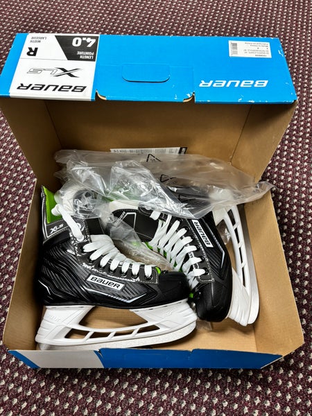 Bauer XLS Hockey Skates Regular Width Size 4 (New)