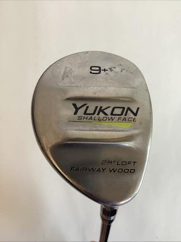 Pinemeadow Yukon Shallow Face Fairway 9+ Wood 28* Regular Graphite Shaft