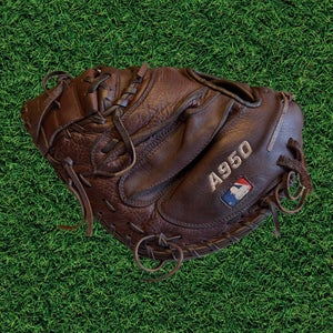 Wilson A950 Catcher’s Mitt – Broken In, Conditioned, Game Ready