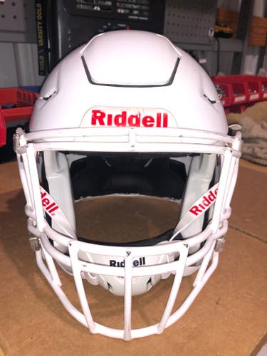 USED RIDDELL FLEX ADULT HELMET - MEDIUM - METALLIC WHIITE
