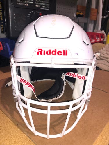 USED RIDDELL FLEX ADULT HELMET - LARGE - METALLIC WHIITE