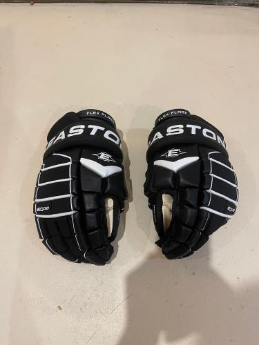 Easton Synergy EQ30 Gloves 14" (Used)