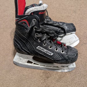Used Junior Bauer Vapor X350 Hockey Skates (Regular) - Size: 2.0