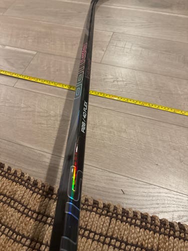 Junior Bauer Nexus Tracer Right Handed Hockey Stick P28 40 Flex (Used)