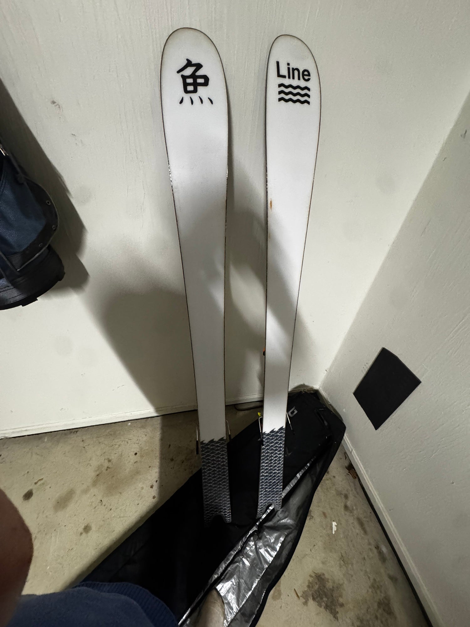 2019 Line Sakana 181 cm | SidelineSwap | Buy and Sell on SidelineSwap