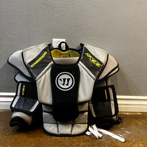 Small / Medium Warrior Ritual X3E Goalie Chest Protector (Used)