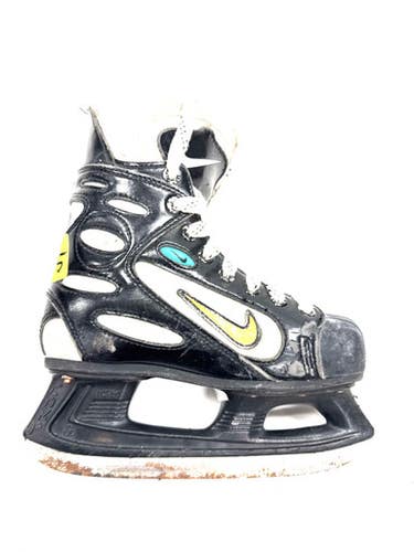 Used Nike SKATE Junior Hockey Skate Junior 02.5 11860-S000272893