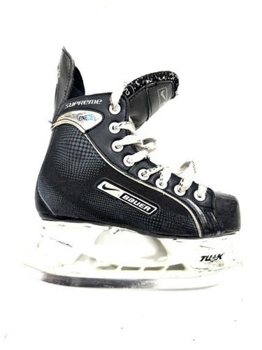 Used Bauer ONE 05 Junior Hockey Skate Junior 02 11860-S000251181