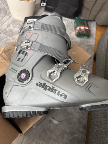 Alpina Ski Boots 28.5
