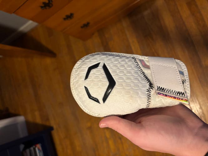 White Senior EvoShield Hand guard Wrist Guards (New)