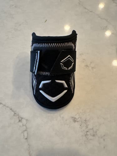 Black Junior EvoShield Elbow Guard Elbow Protection (New)