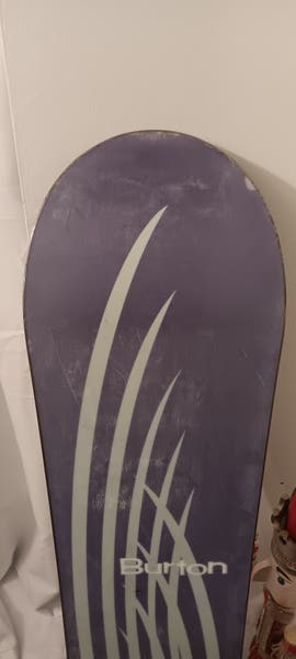 burton 39 snowboard Used Burton 39 Snowboard 138cm (54in) | SidelineSwap