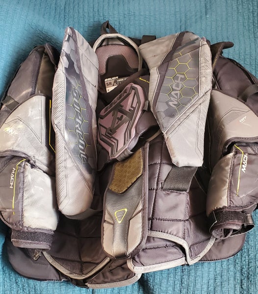 Large Bauer Mach Chest Protector goalie chesty