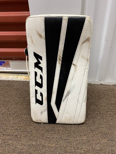 CCM Extreme Flex JR blocker