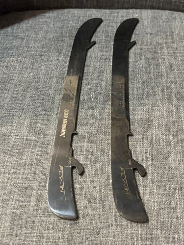 Bauer Fly Ti Pro Stock Steel Runners Size 280 Used