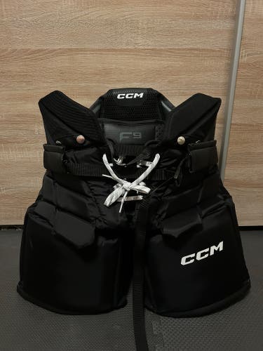 Senior Medium CCM f9 Hockey Goalie Pants (New)