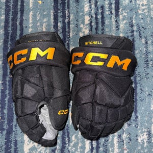 Ian Mitchell Centennial game gloves
