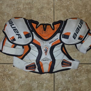 Bauer Supreme One 60 Shoulder Pads