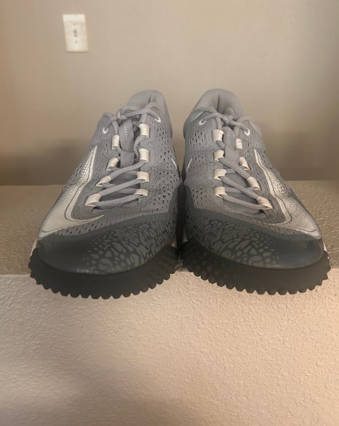 Gray Unisex Size M 12.0 (W 13.0) Nike Alpha Huarache Elite Turf Shoes (Used)