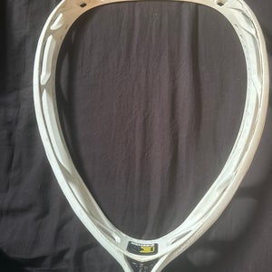 Adult Warrior Nemesis 3 Unstrung Goalie Head (Used)