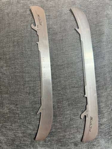 Bauer Fly-X Replacement Steel – Size 246mm – Great Condition