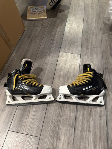 2018 CCM Tacks 9080 Hockey Goalie Skates Regular Width 7.5 (Used)