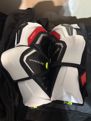 Senior Large Bauer Vapor Hyperlite Elbow Pads (New)