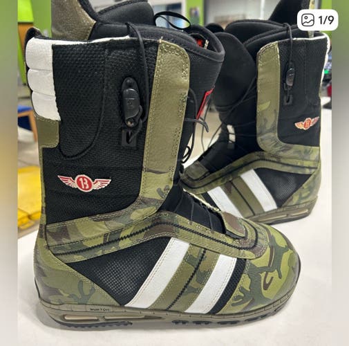 Men's Size M 10.5 (W 11.5) Burton Ruler Snowboard Boots (Used)