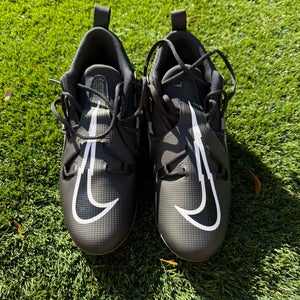 Nike Alpha Menace Pro 3 Size M 10.5 (W 11.5)(New)