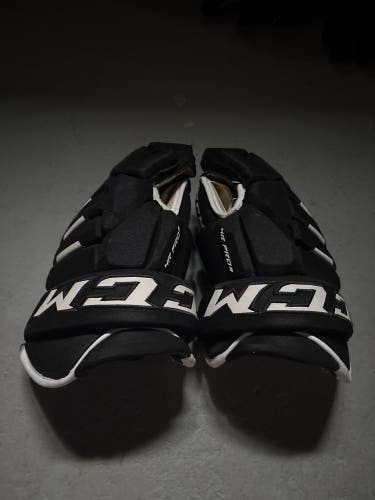CCM Gloves 14" (Used)