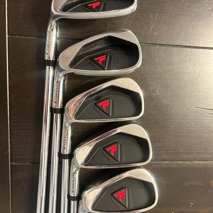 Men's Top Flite Right Handed Iron Set Regular Flex Steel Shaft (Used)