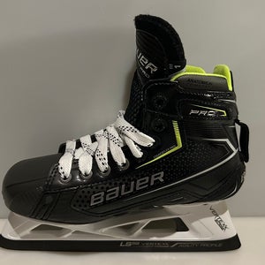 New Bauer Pro Goalie Skates - Size 4 / Fit 1 NIB