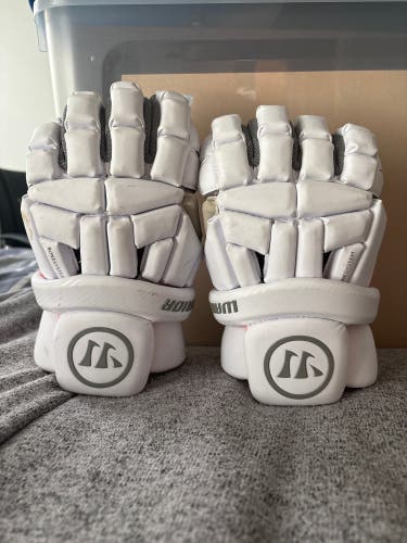 Warrior Burn Lacrosse Gloves Large (Used)