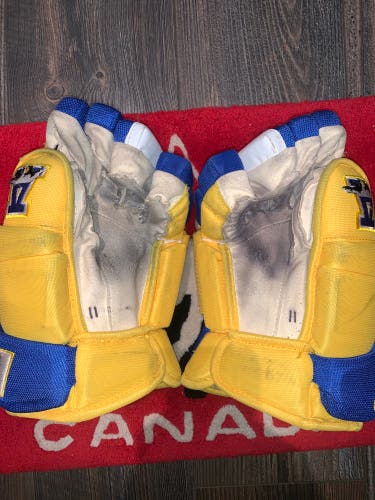Warrior Alpha Pro Gloves 13" Pro Stock (Used)