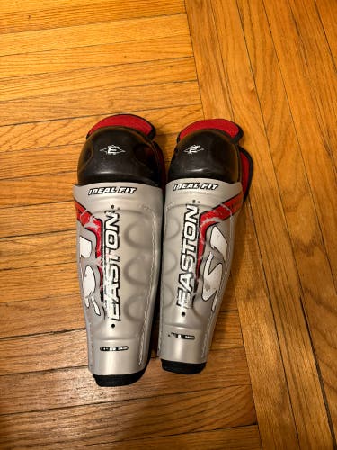 Junior Easton Stealth S1 11" Shin Pads (Used)