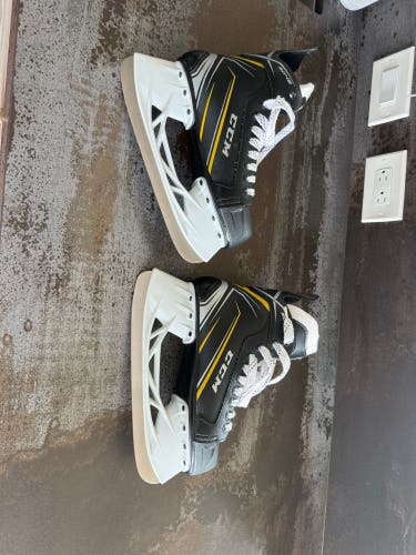 2018 CCM Tacks 9040 Hockey Skates Pro Stock Size 5 (New)