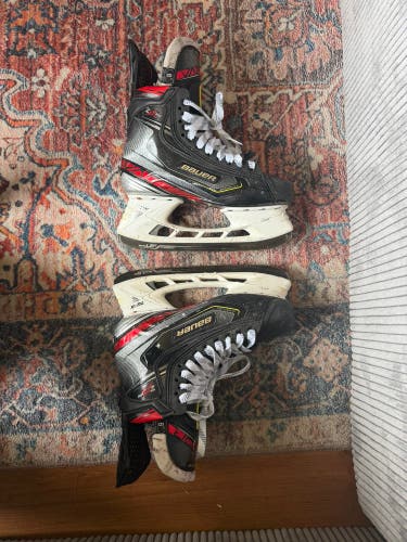 2019 Bauer Vapor 2X Pro Hockey Skates Regular Width Size 6 (Used)