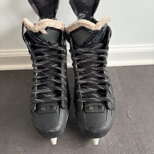 CCM Tacks AS580 Hockey Skates Regular Width Size 5.5