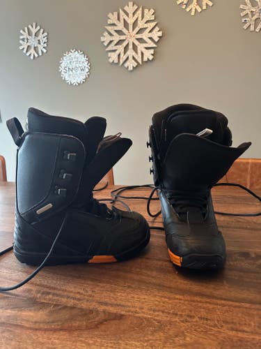 Men's Size M 8.0 (W 9.0) Rossignol Snowboard Boots