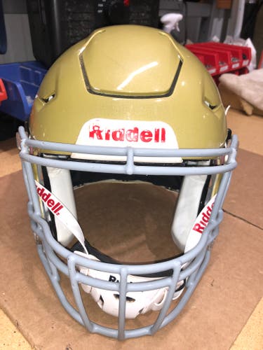 USED RIDDELL FLEX ADULT HELMET - MEDIUM - VEGAS GOLD