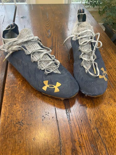 Blue Men's Size M 12.0 (W 13.0) Adult Under Armour Low Top Molded Cleats (Used)