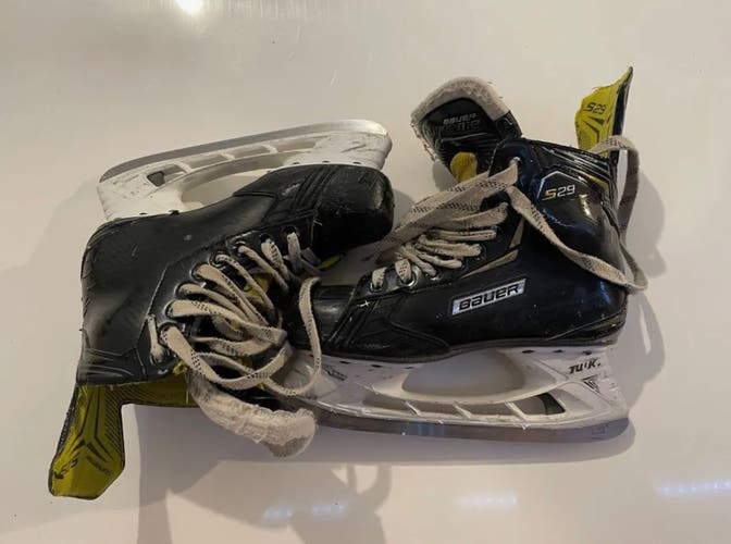 2018 Bauer Supreme S29 Hockey Skates Regular Width 7.5 (Used)
