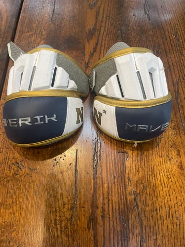 Navy Lacrosse Large Adult Maverik Max Arm Pads (Used)