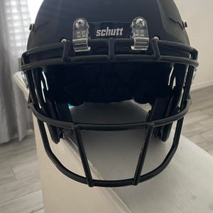 Youth Extra Large matte black  Schutt F7 Helmet (Used)