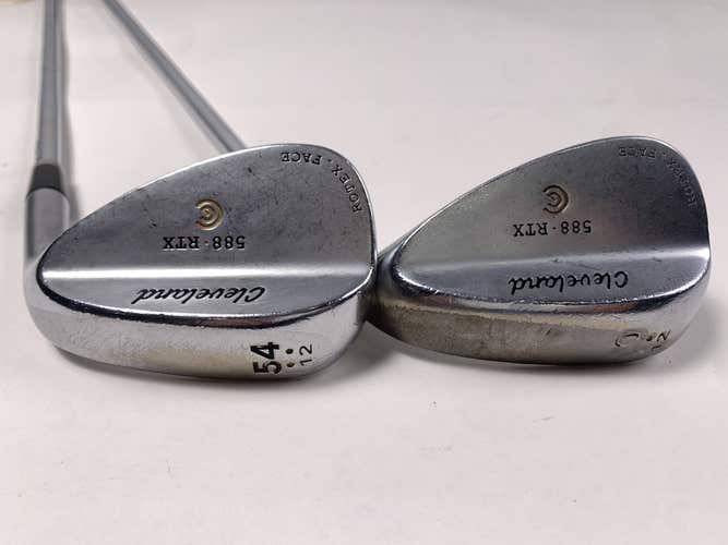Cleveland 588 RTX Satin Chrome Wedge Set 54* 12 | 60* 12 Dynamic Gold Mens RH