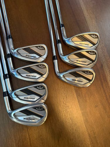 Callaway Mavrik Right Handed Iron Set Regular Flex (7 Clubs) #5 - #9, PW, GW Steel Shaft