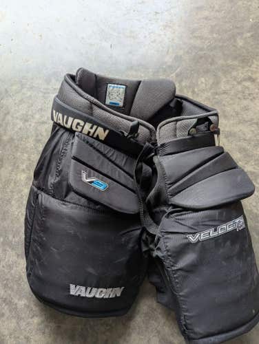 Senior Small Vaughn Velocity V9 Pro Hockey Goalie Pants (Used)